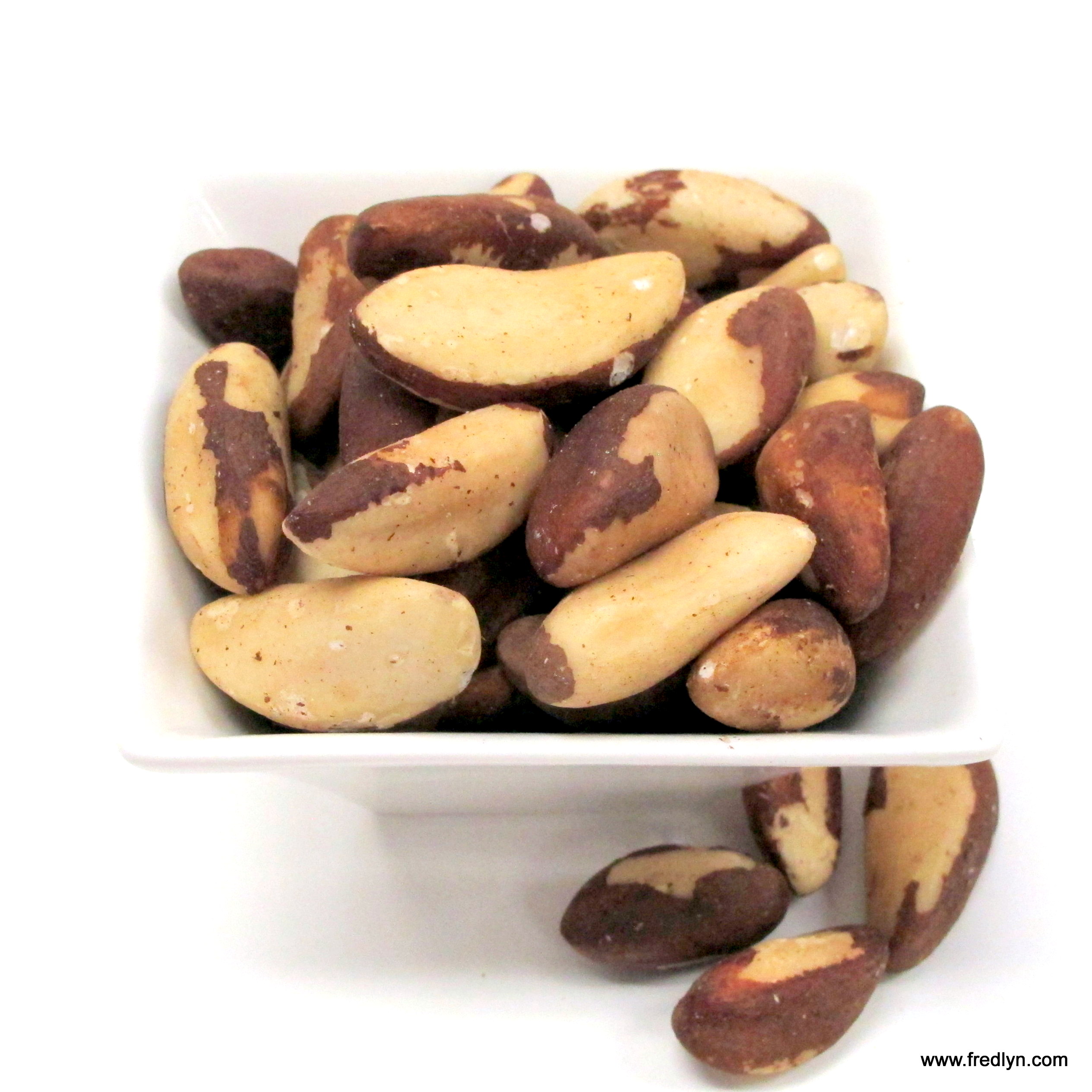 heroïsch wet Luidspreker Raw Brazil Nuts - Buy in Bulk at Fredlyn Nut Company